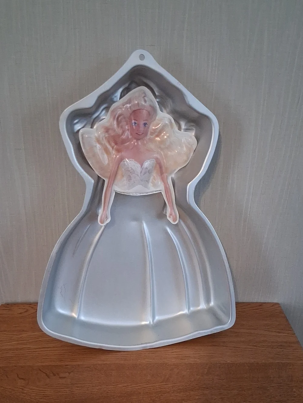 WILTON BARBIE Cake Pan 1992